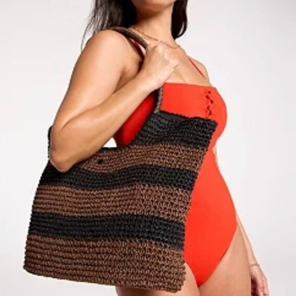 CALIA Striped‎ Straw Tote Beach Bag Magnetic Snap Closure